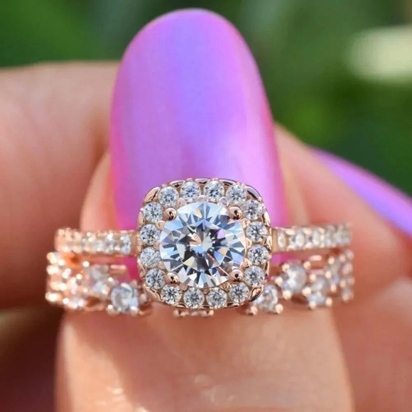 Jewelry - NEW! Dainty “Dakota” 18K RG Halo Engagement Ring